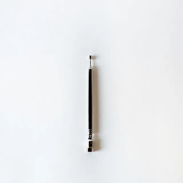 tivoli-audio-telescopic-fm-antenna-65-cm-teleskopantenne-f-r-model-one-music-sys image 1