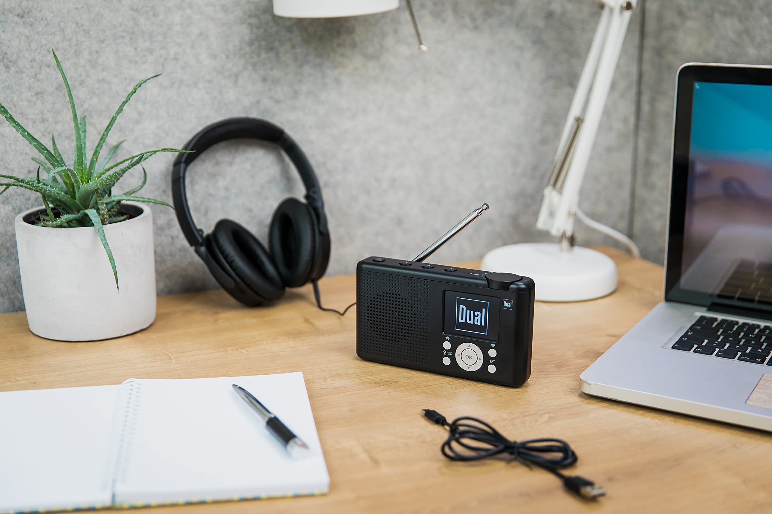 dual-mcr-200-internet-tischradio-mit-dab-ukw-usb-bluetooth-akku-schwarz image 2